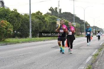 Runner Photo 4459410