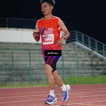 Runner Photo 4459573
