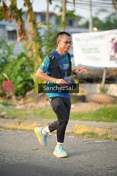 Runner Photo 4459616