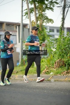 Runner Photo 4459860