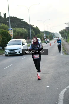 Runner Photo 4459916