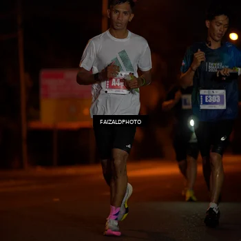 Runner Photo 4460214