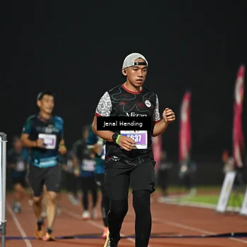 Runner Photo 4460247