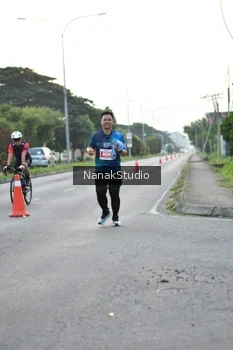 Runner Photo 4460274