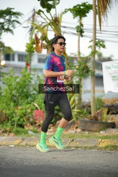 Runner Photo 4460771