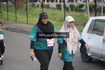 Runner Photo 4462476
