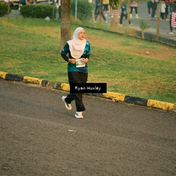 Runner Photo 4463182