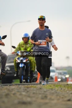 Runner Photo 4463566