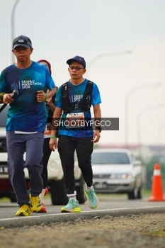 Runner Photo 4464054