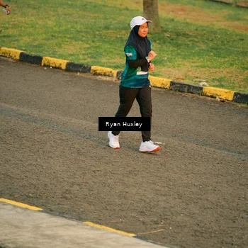 Runner Photo 4464407