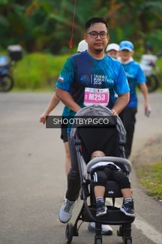 Runner Photo 4464724
