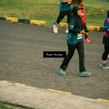 Runner Photo 4465059