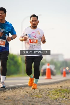 Runner Photo 4465557