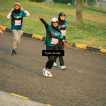 Runner Photo 4466063