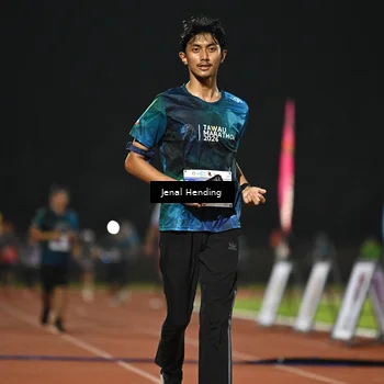 Runner Photo 4467059
