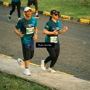 Runner Photo 4467173