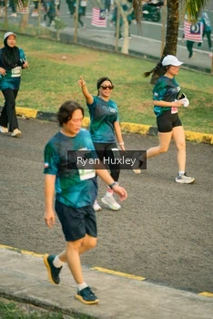Runner Photo 4468055