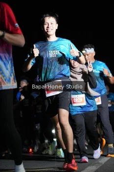 Runner Photo 4468214