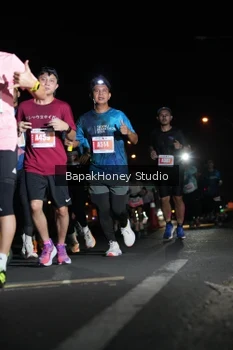 Runner Photo 4468535