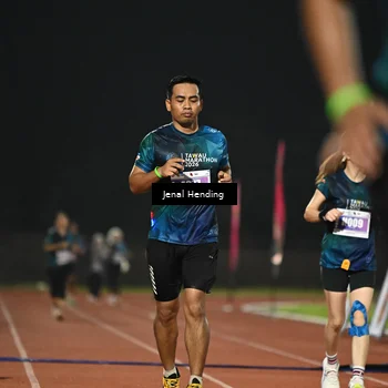 Runner Photo 4469375
