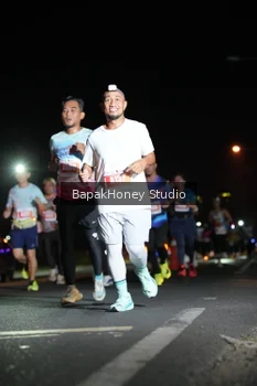 Runner Photo 4469532