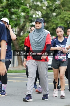 Runner Photo 44700