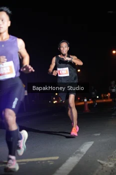 Runner Photo 4470008