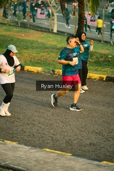 Runner Photo 4470443