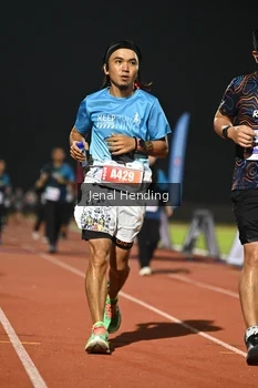 Runner Photo 4470876
