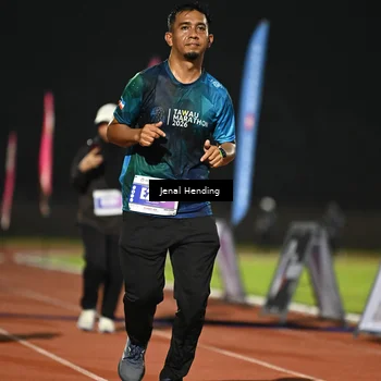 Runner Photo 4471043
