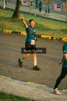 Runner Photo 4474028