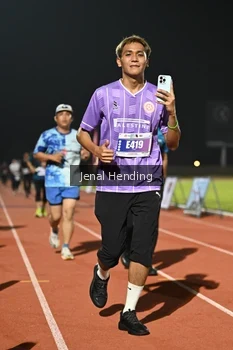 Runner Photo 4474065