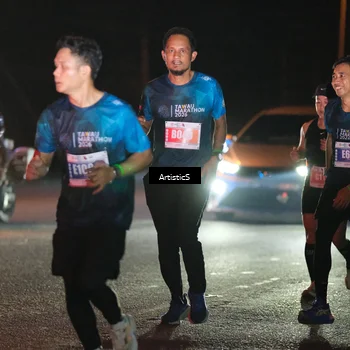 Runner Photo 4474758