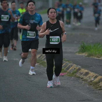 Runner Photo 4474857