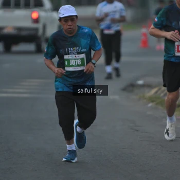 Runner Photo 4474943