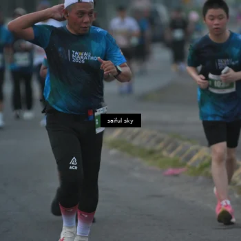 Runner Photo 4474981