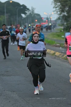 Runner Photo 4475348