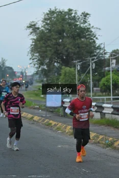 Runner Photo 4475370
