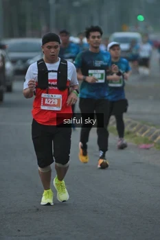 Runner Photo 4475408