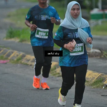 Runner Photo 4475441