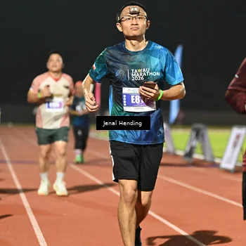 Runner Photo 4475467