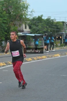 Runner Photo 4475673