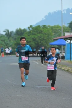Runner Photo 4475735