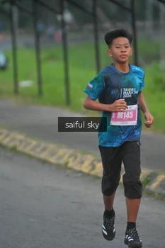 Runner Photo 4475765