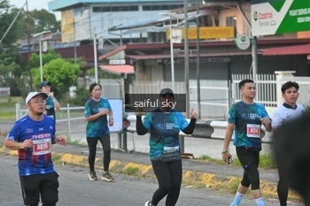 Runner Photo 4475817