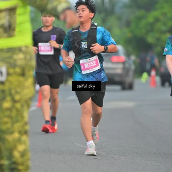 Runner Photo 4476006