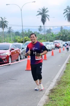 Runner Photo 4479757