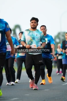 Runner Photo 4480541