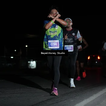 Runner Photo 4481423