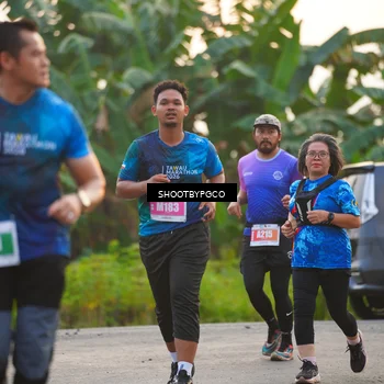Runner Photo 4486400